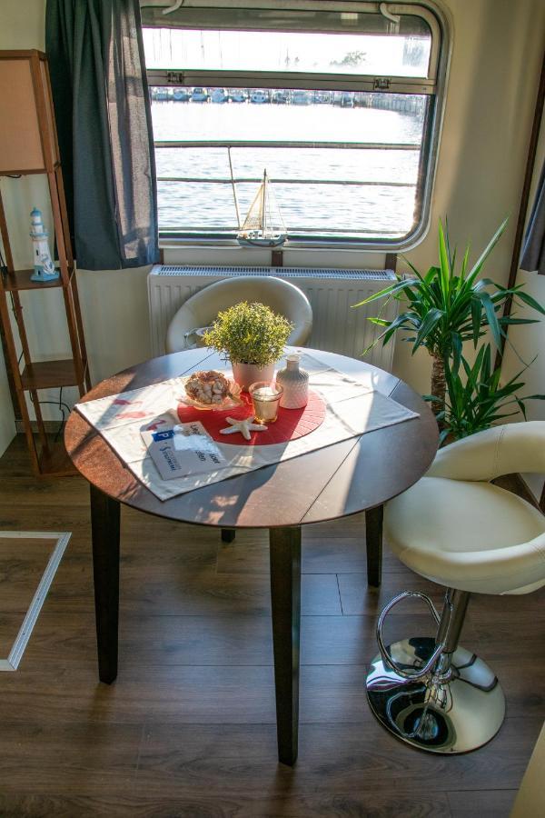 Island-Dreams Hausboot Cecilie Schleswig Exterior foto